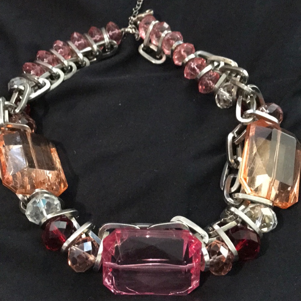 Metal and beaded necklace